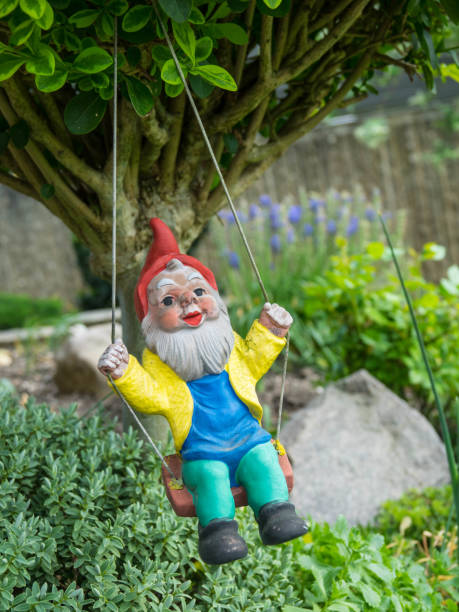 Où acheter son nain de jardin balançoire ?