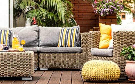 4 Astuces pour choisir le type de rembourrage de ses coussins de jardin